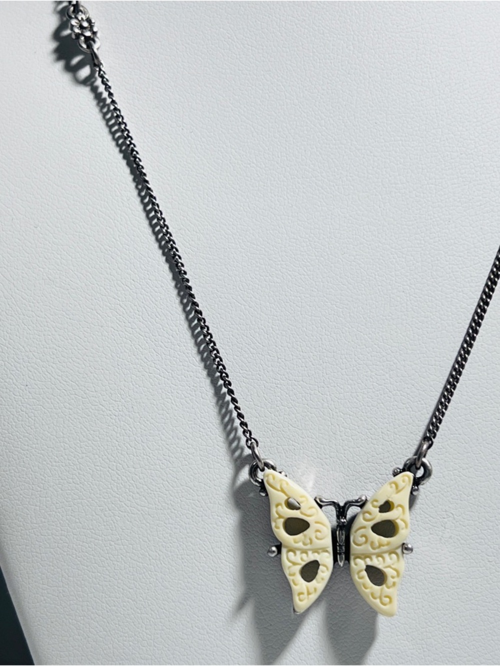 Lucky Brand White Butterfly Necklace Filigree Pendant - Picture 6 of 6